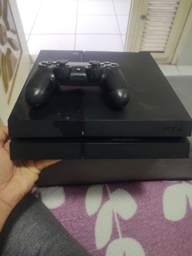 Ps4 slim 