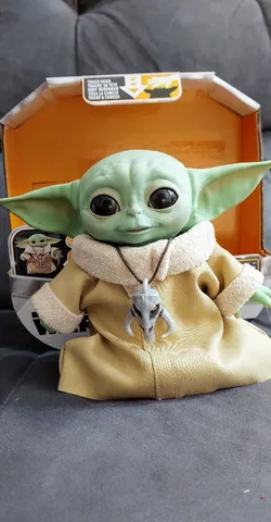 Boneco Baby Yoda The Child Grogu: O Mandaloriano The Mandalorian