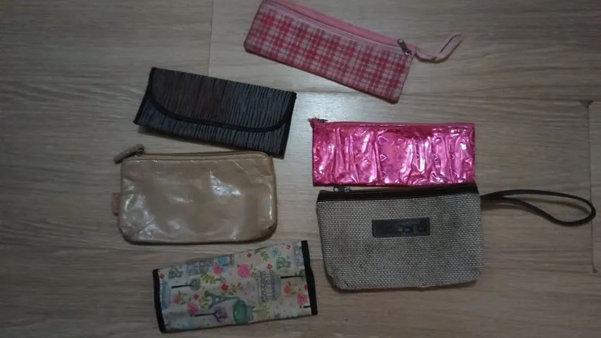 Lote com 6 Necessaries