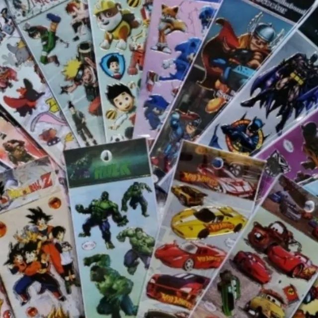 50 cartelas Adesivo sticker etiquetas temas menino aleatorios - Foto 6
