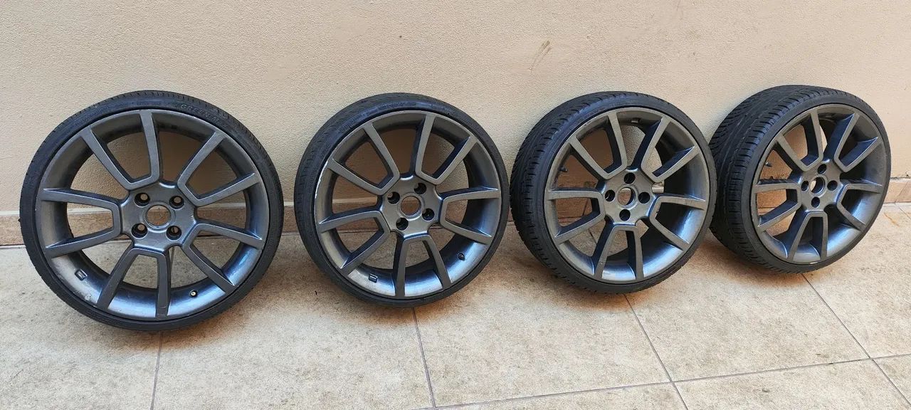 Rodas de liga leve aro 17 com pneus 185/35 - Foto 2