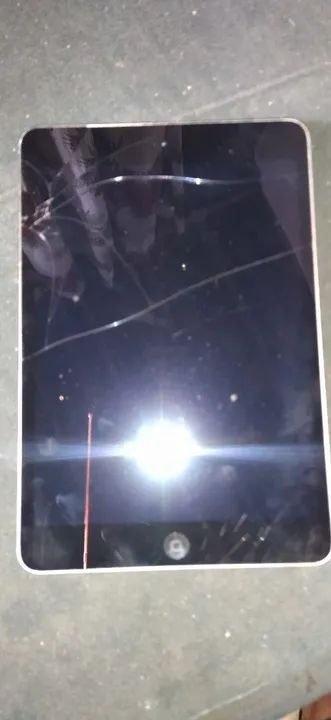 iPad - Apple - parado pra retirada de peças  - Foto 3