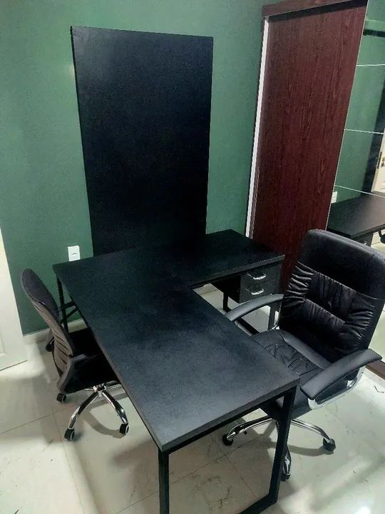 Mesa de Escritório em L Preto