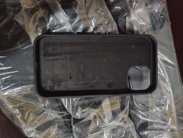 Lote com 150 Capinha (Case Rigida do Iphone 13)