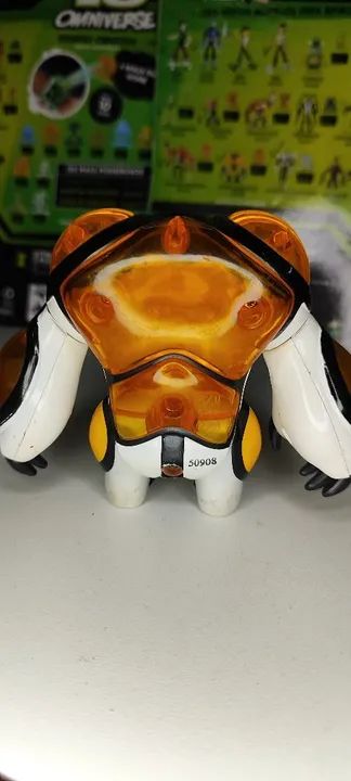 Boneco Bola de canhão Batlle Ben 10 Bandai - Foto 2