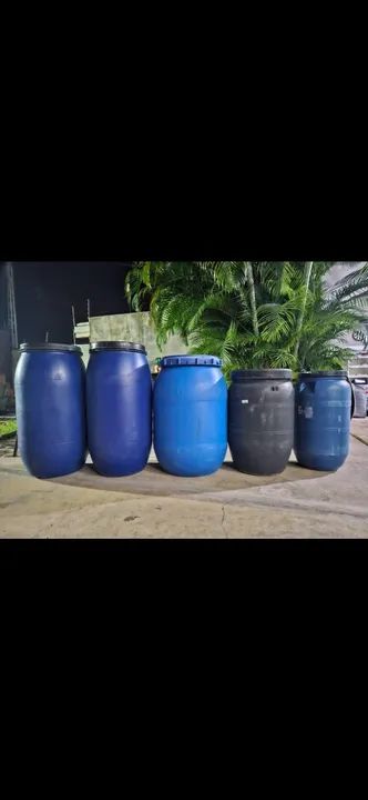 Barricas Tipo Bombonas com Tampa de 150lts, e 100 Litros