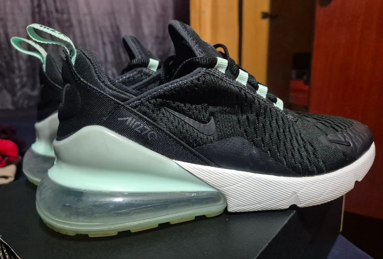 Nike Air Max 270 - Foto 2