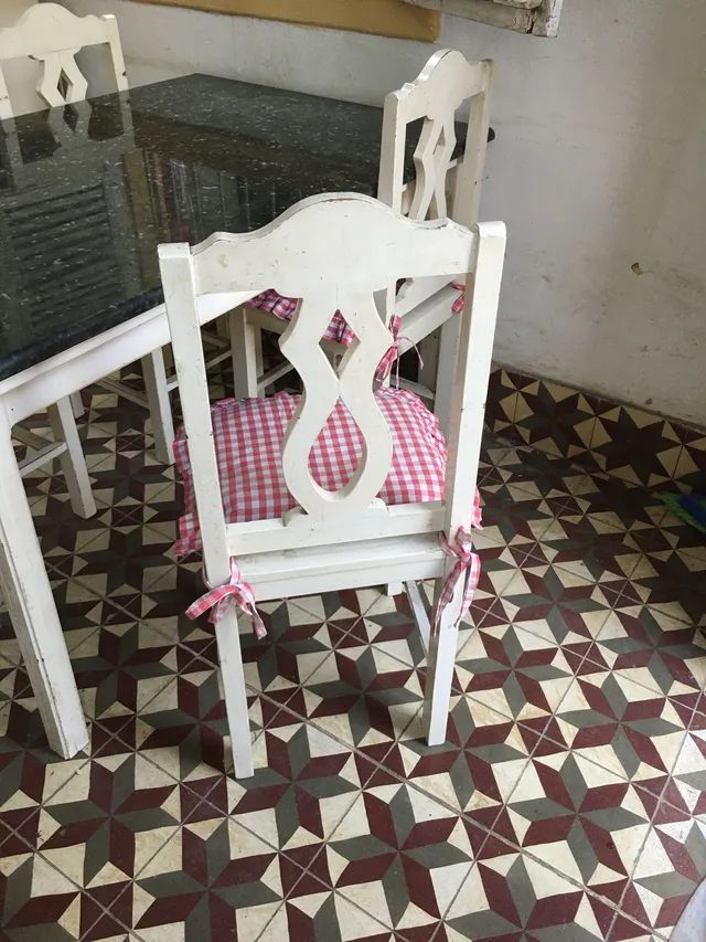 Conjunto de Mesa de Madeira e Granito - Foto 5