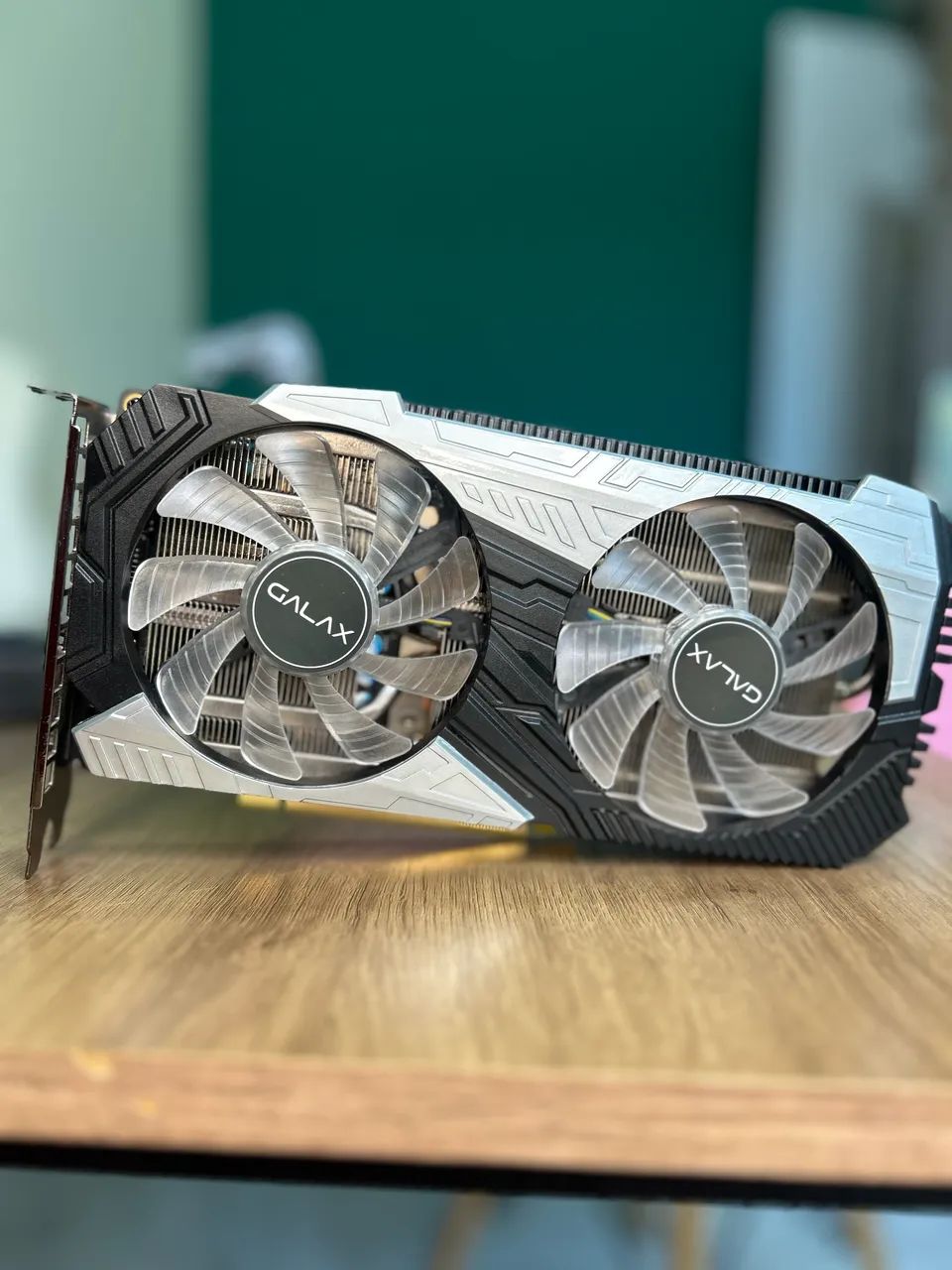 その他 GEFORCE RTX 2060 GeForce RTX™ 2060 WINDFORCE OC 12G Características | Placas de