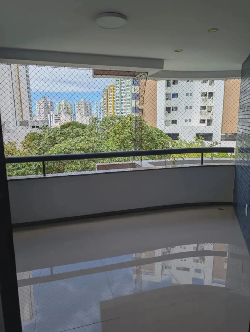 Apartamento 4 Quartos 2 suítes, 4 Vagas Edifício Velas do Mar, Pituba