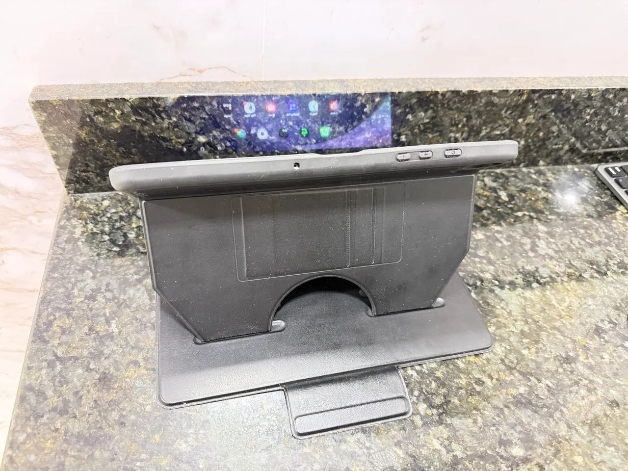 Tablet Samsung a9+ com capa case magnética +teclado e mouse  - Foto 4