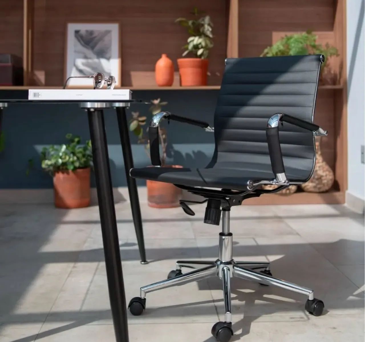 Cadeira de Escritório Giratória com Rodas - Foto 3