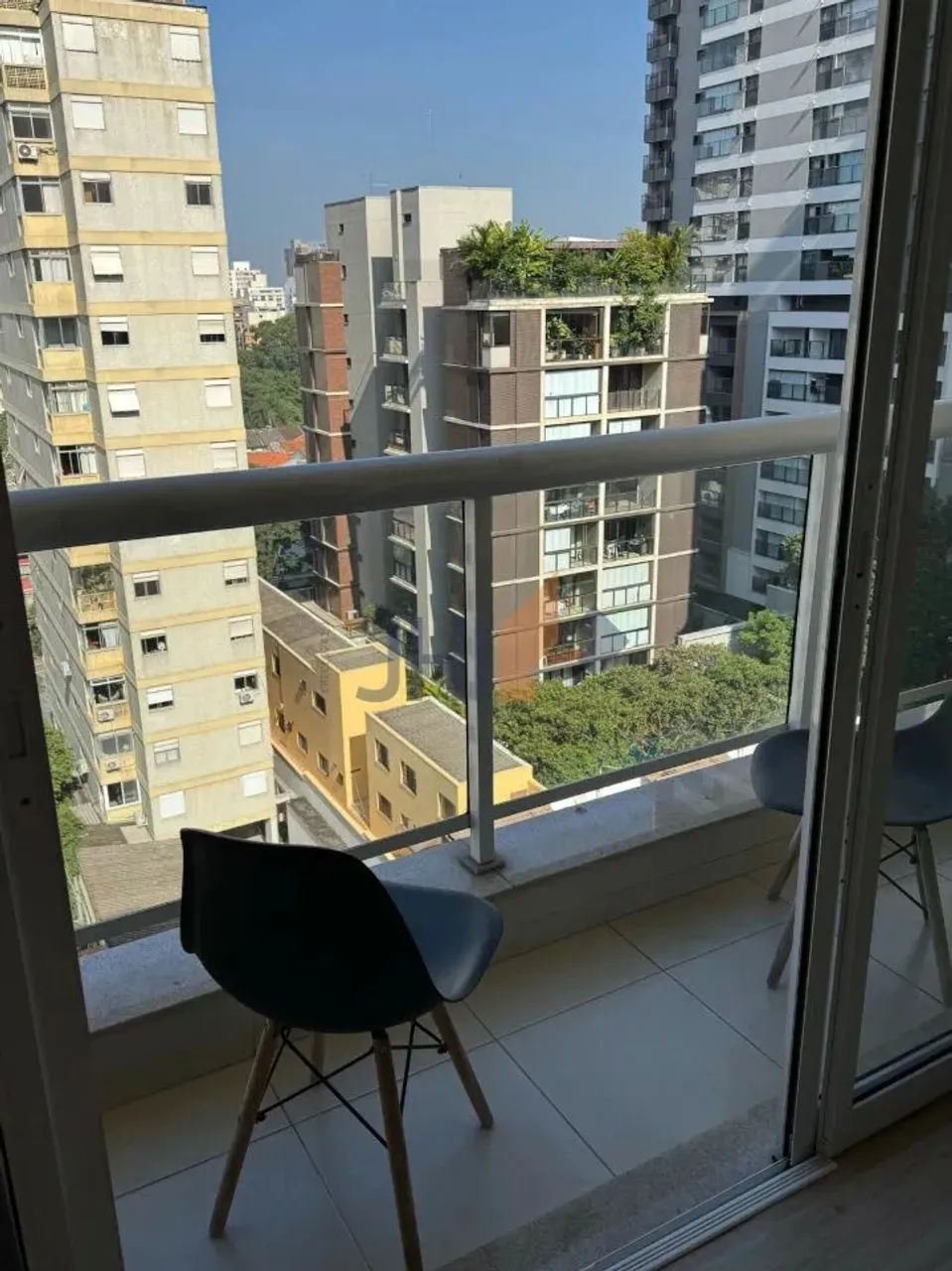 Apartamento mobiliado, com 46 m² em Pinheiros, para locação.
