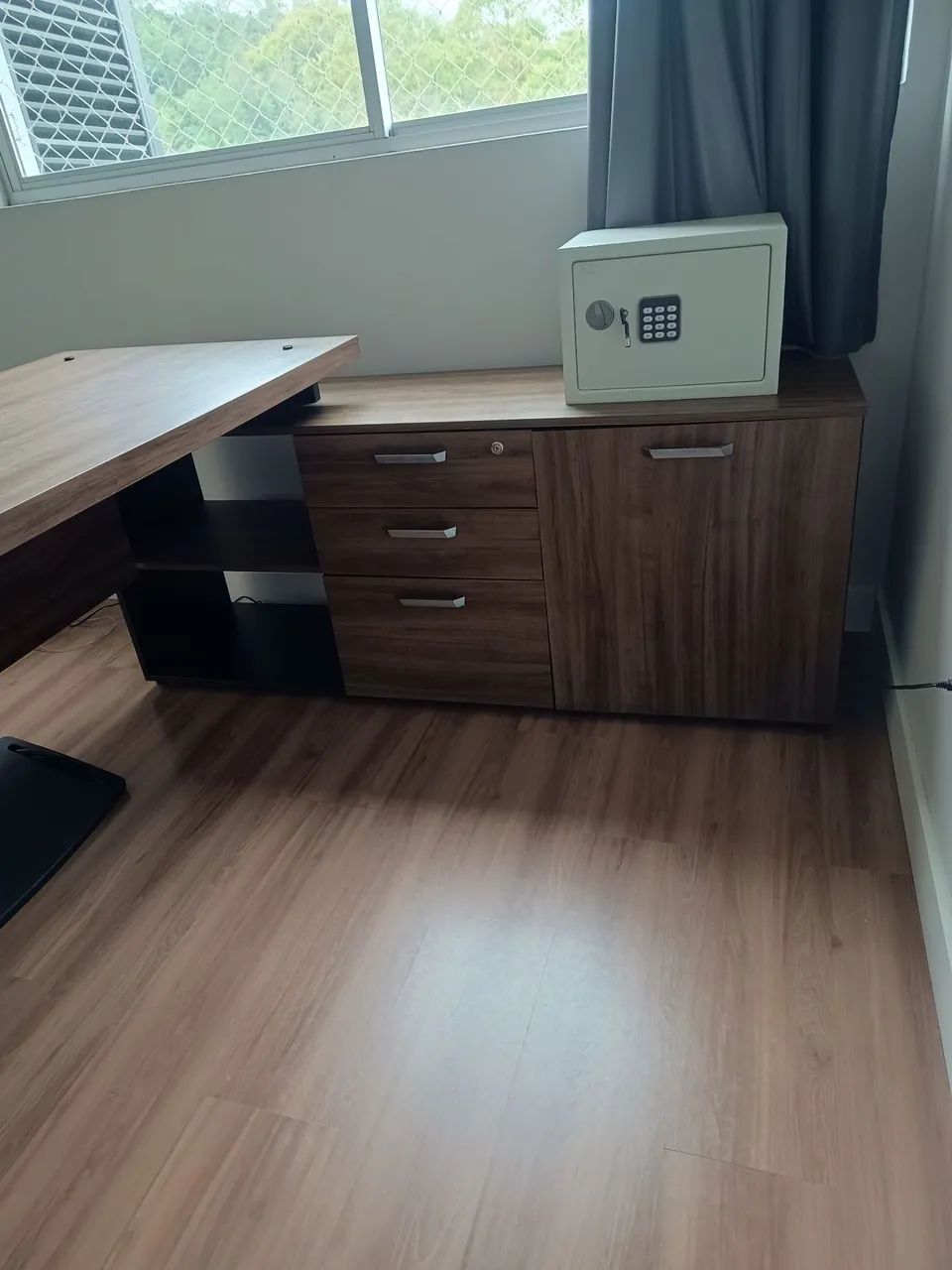 Office Desk64253353833730124