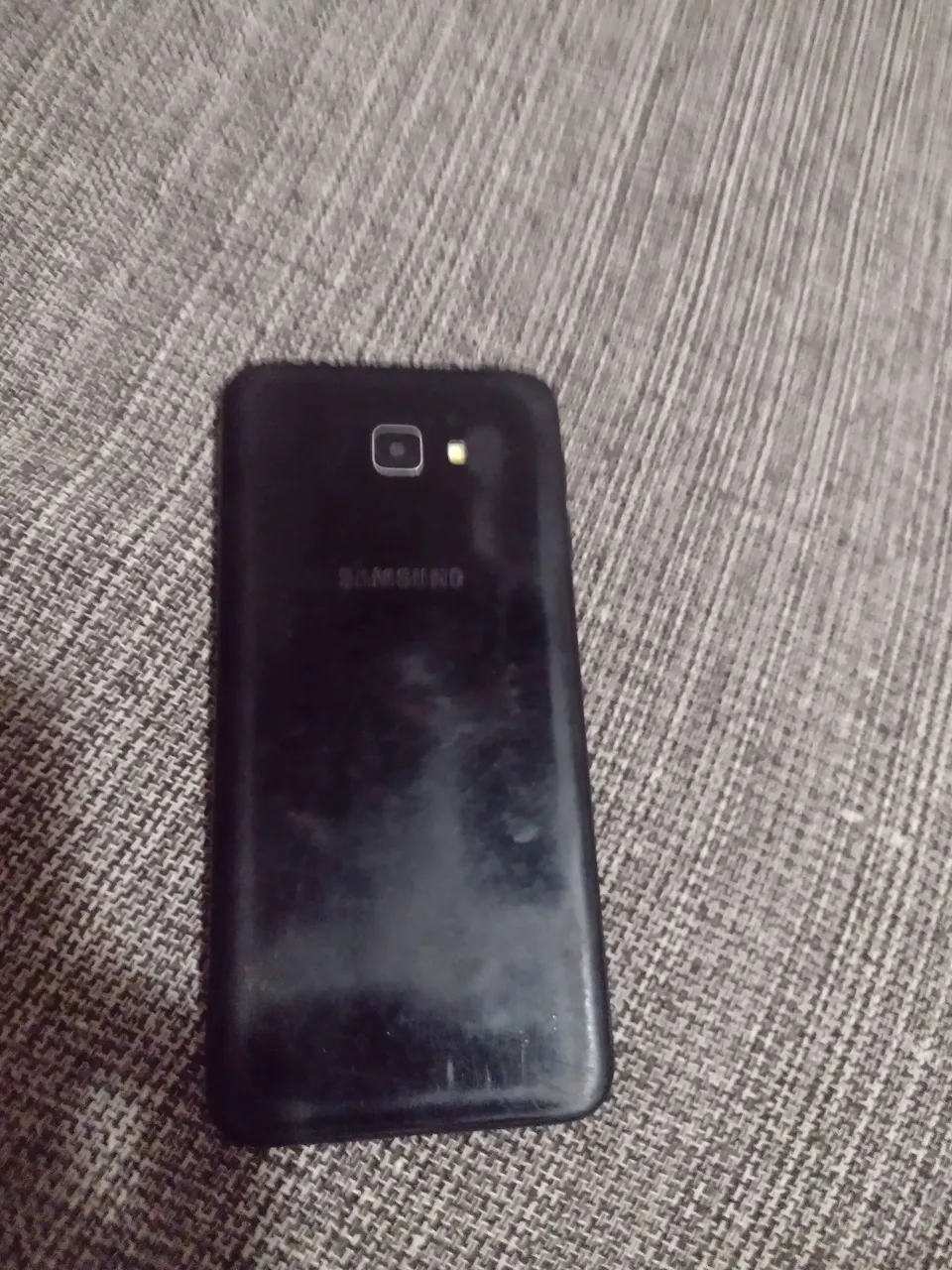 Celular Samsung j4 core