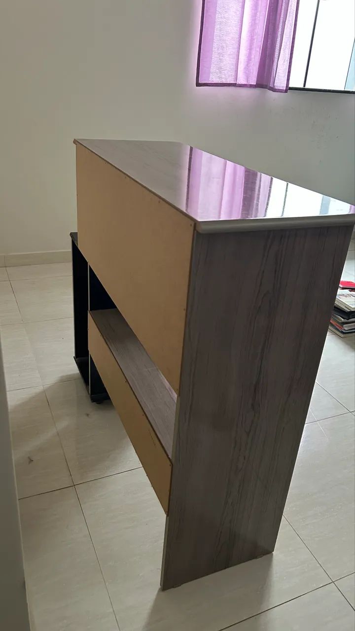 Mesa para Computador/Escrivaninha Compacta - Design Moderno!65685582819842124