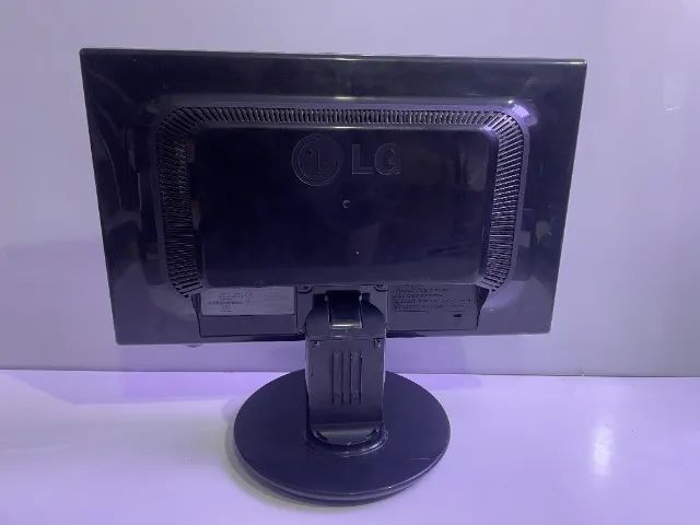 Monitor LG Flatron 17 polegas com ótima imagem - Foto 3