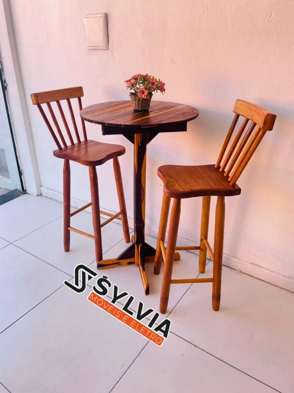 Conjunto bistrô Alta com 2 Banquetas de Madeira - Foto 3