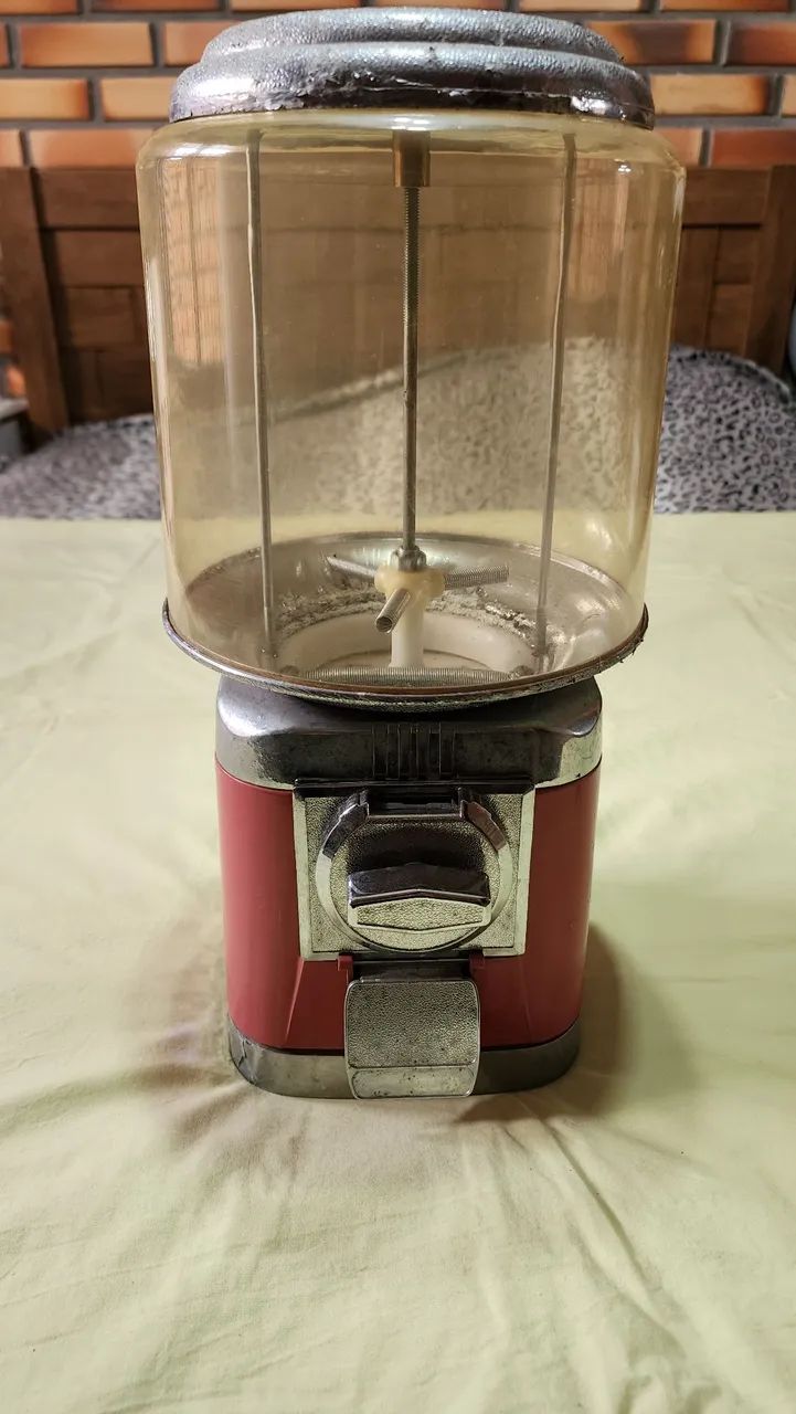 Máquina de Bolinha Pula Pula de R$ 1,00