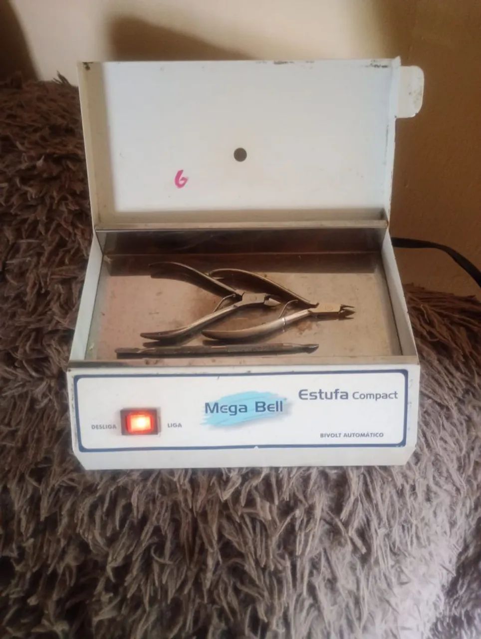 Manicure Chair and Sterilizer