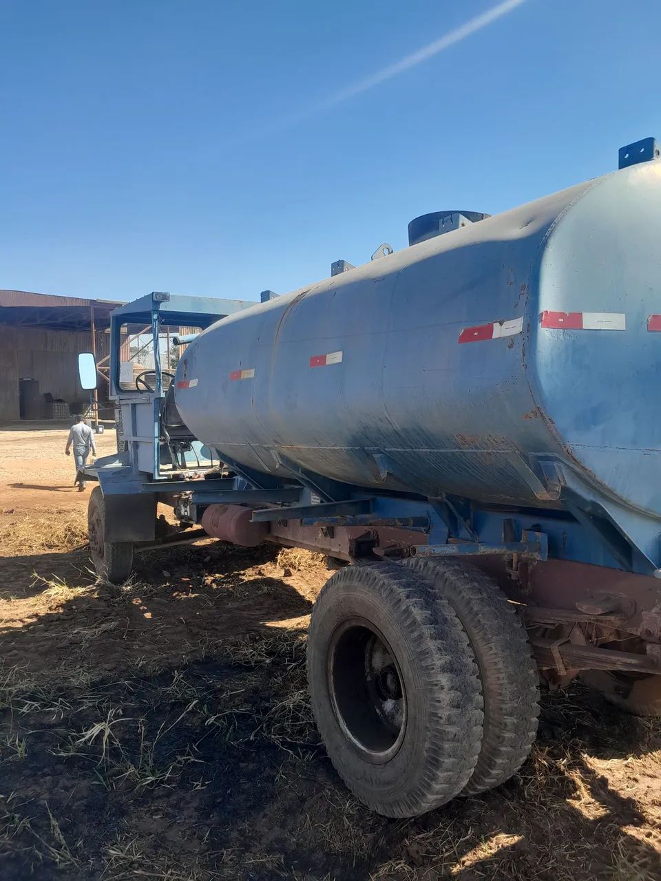 Caminhão tanque  - Foto 5