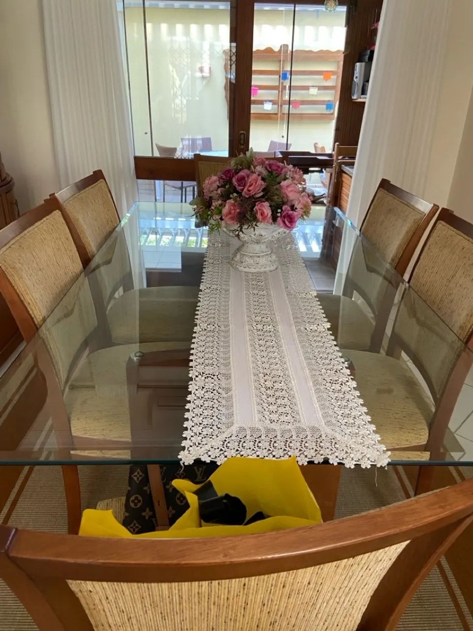 Mesa de jantar de 6 lugares com 6 cadeiras - Foto 3