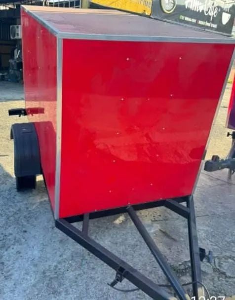 Carretinha bau pronta a entrega 6.500