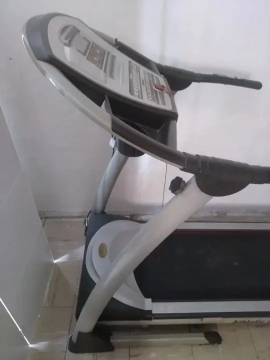 Esteira ergometrica profissional R$ 1088, para vender hoje