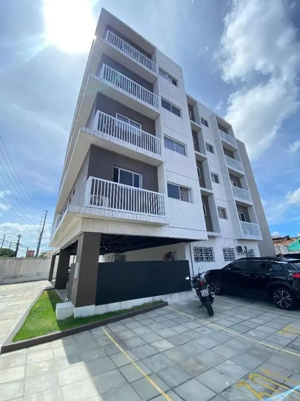 Lindo apartamento localizado no bairro de Jaguaribe, pra venda com toda a mobília e projet