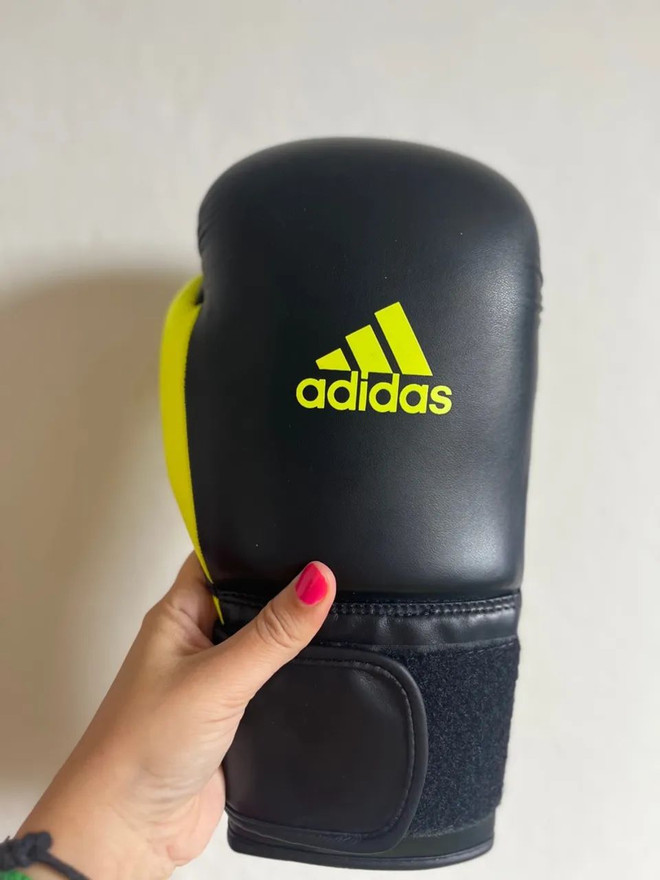 Luvas de Boxe Thai adidas Power 100 - Preto e Amarelo - Foto 2