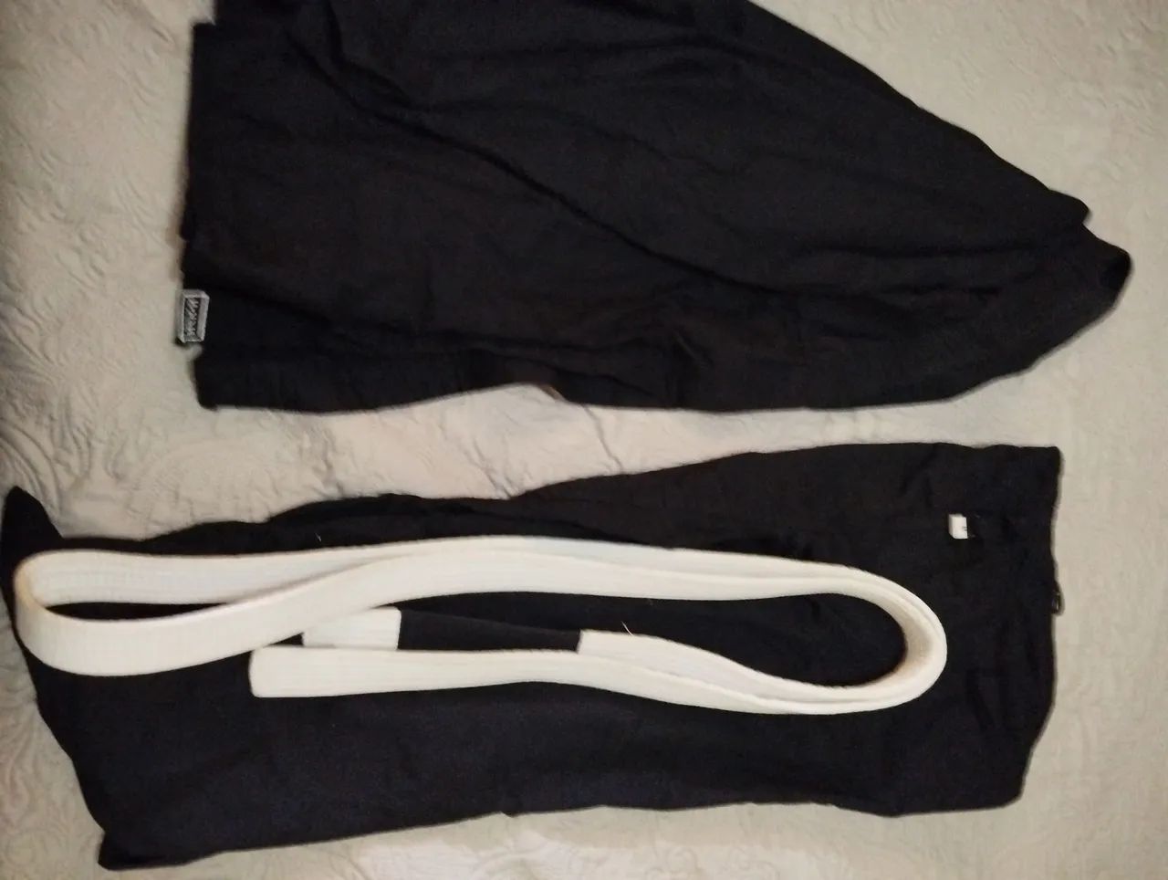 Kimono completo liso cor preta e vem com a faixa  - Foto 5