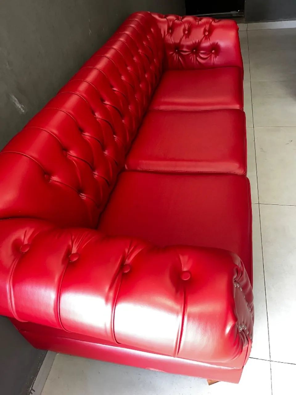 Red Leather Sofa65568122845059122