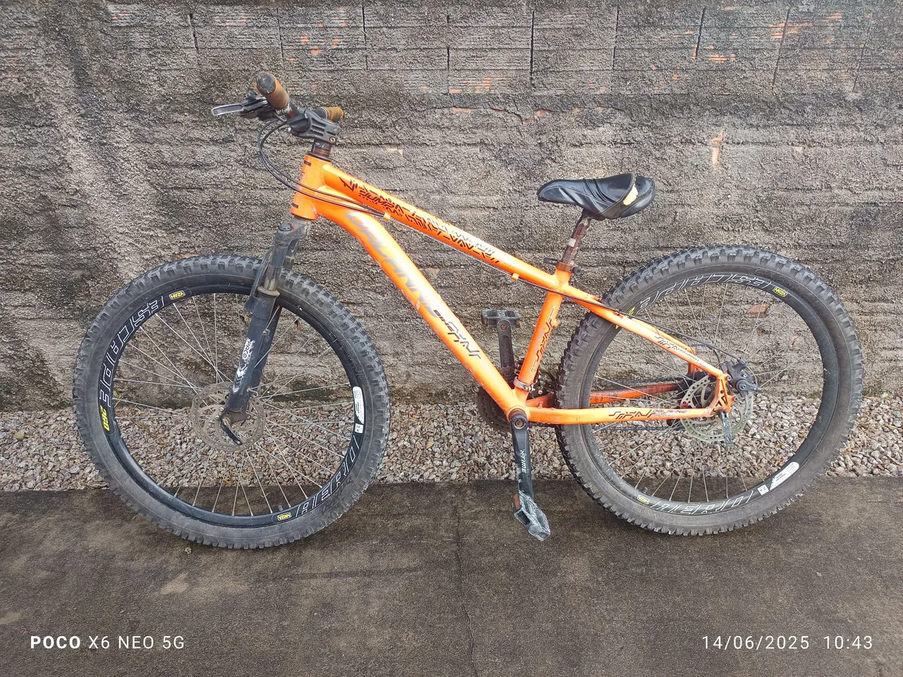 Bicicleta Aro 26 para Trilhas e Manobras