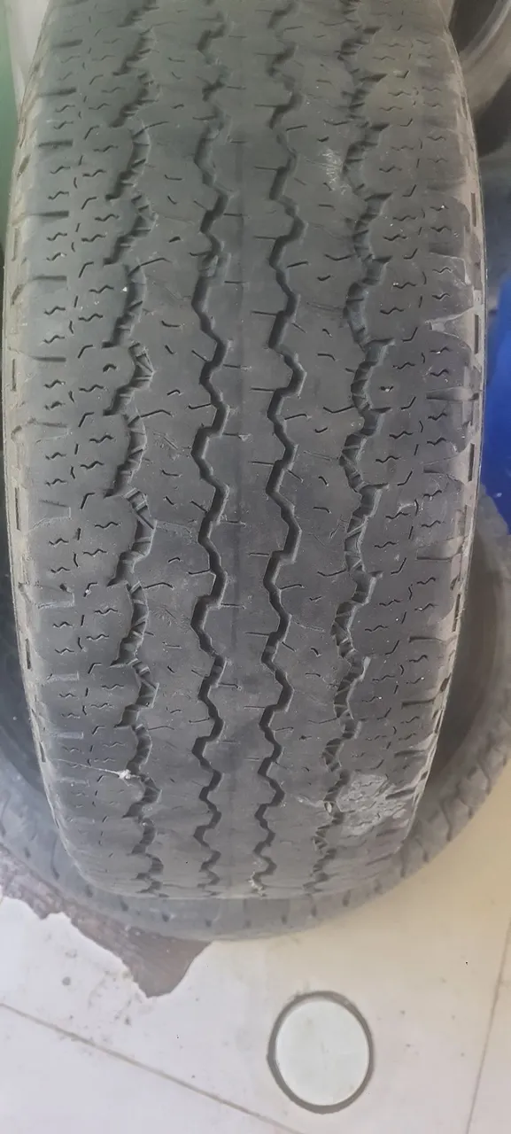 Pneu para carro! 265x70x16 Zap *