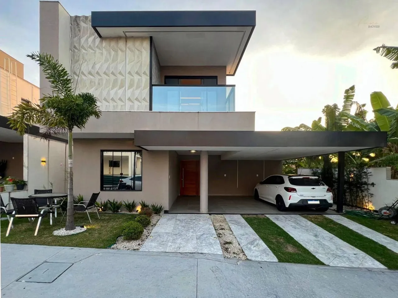 Casa com 4 dormitórios para alugar, 185 m² por R$ 9.000,00/mês - Manguinhos - Serra/ES