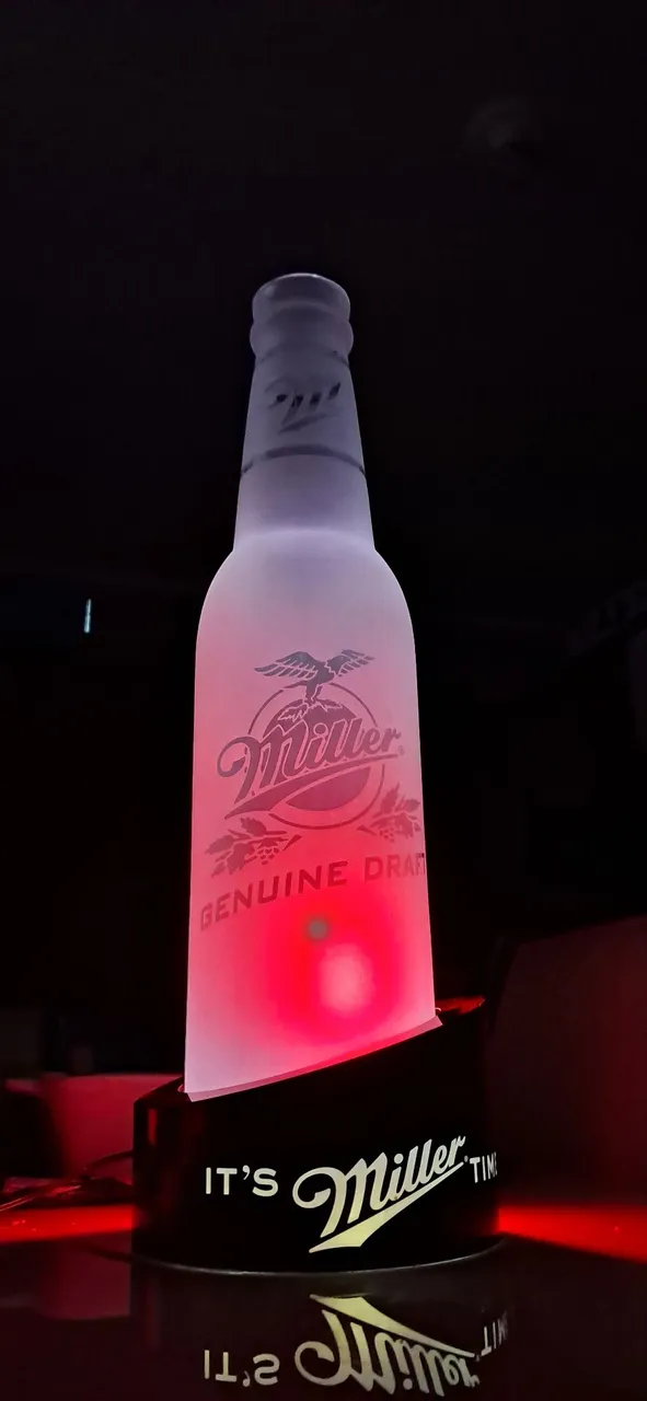 Luminária Decorativa - Garrafa Miller Genuine Draft