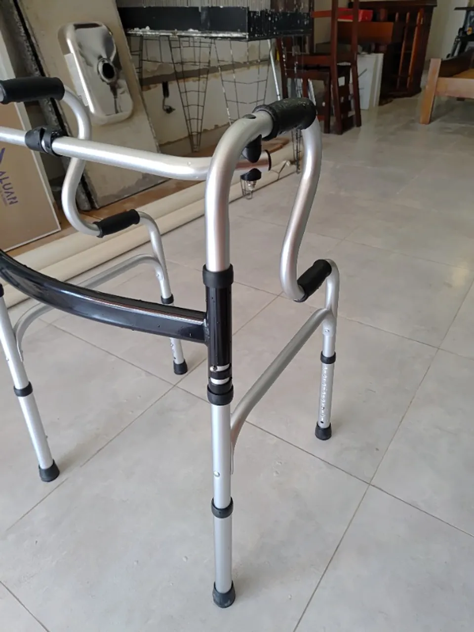 Andador em Alumínio Duplo - Mobil