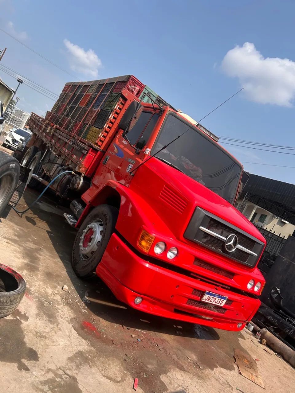 Caminhão Mercedes-Benz para carga - Foto 2