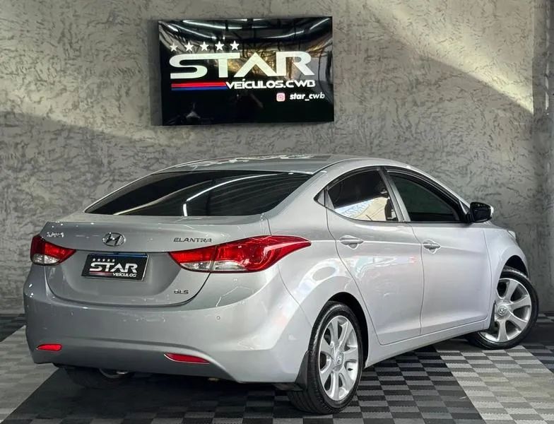 HYUNDAI ELANTRA GLS 1.8 16V AUT. 2013 - Foto 4