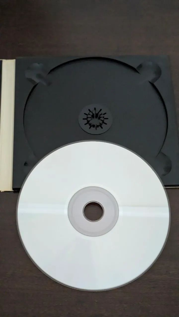 CD Give 'Em The Boot II - Hellcat Records - Importado USA - Foto 3