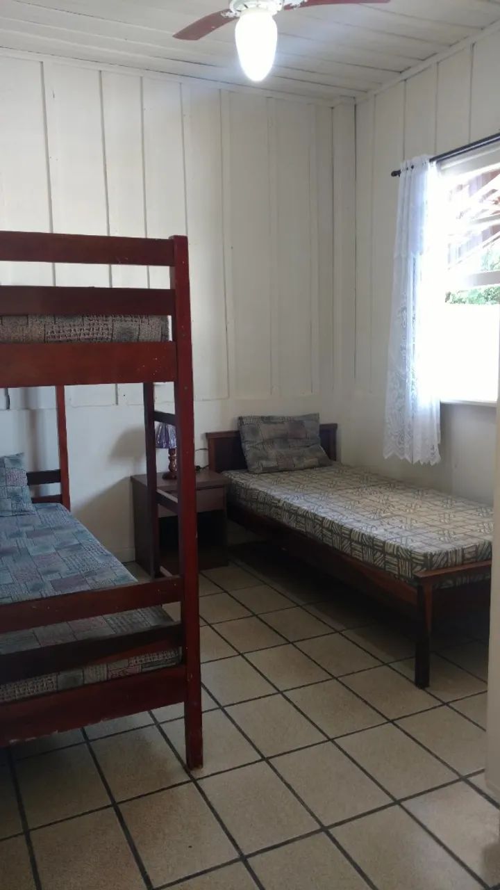 Casa com piscina em Guaratuba - perto da praia, 3 quartos, muito espaço - Foto 8