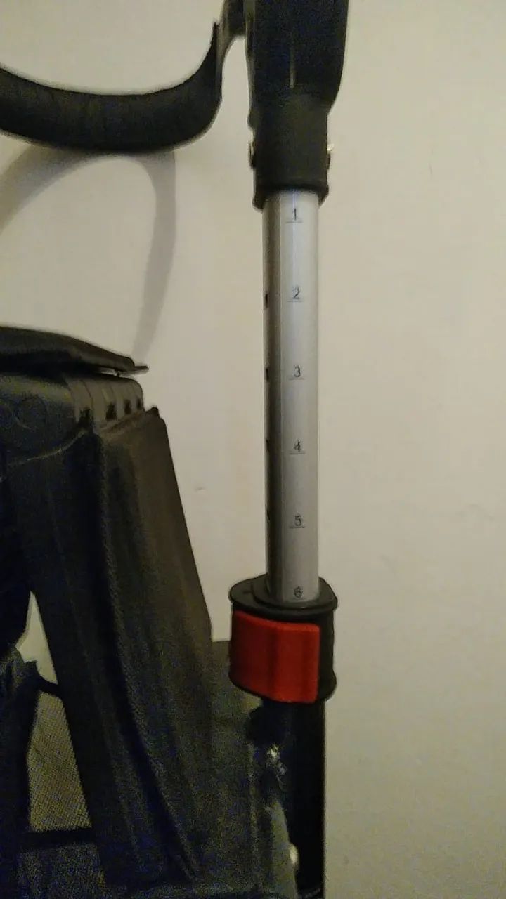 ANDADOR PORTÁTIL 4 rodas giratórias, freios, assento, compacto, leve para transporte - Foto 6