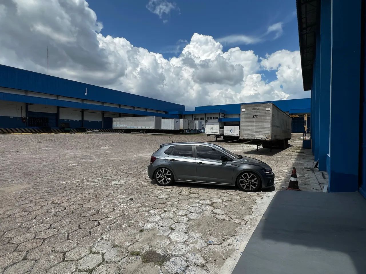 Galpao com 1.200m2 Aleixo  - Foto 2