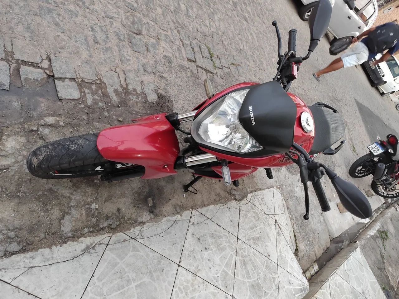 CB300R ANO 2013 VERMELHA IMPECAVEL TODA REVISADA - Foto 2