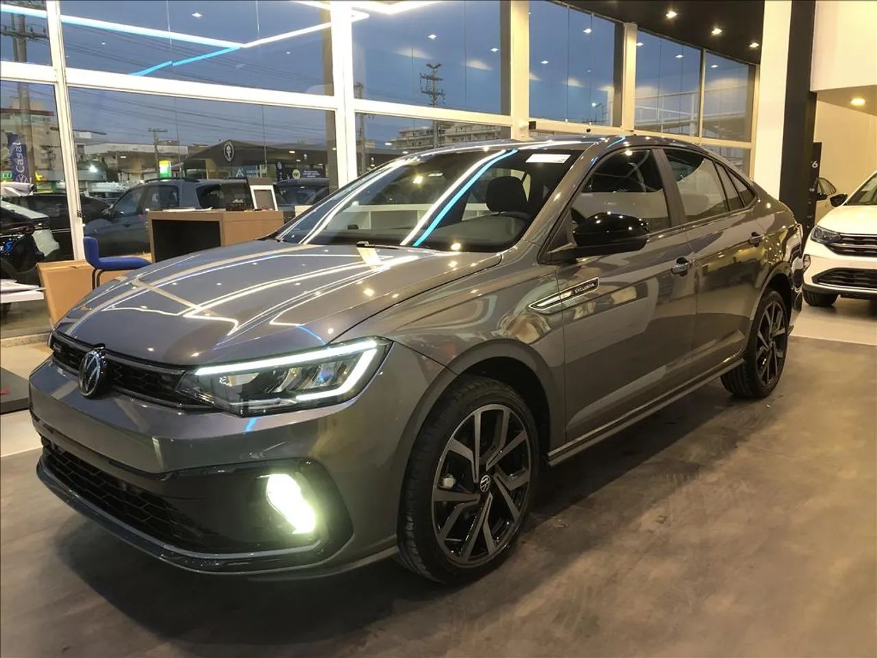 VOLKSWAGEN VIRTUS 1.4 250 TSI EXCLUSIVE AUTOMÁTICO - Foto 3