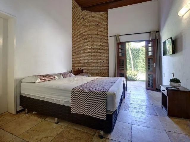 ALUGO POR TEMPORADA - Casa Luxo Beach Park - 7 Suítes AR/TV - 27 Pessoas - 50m da Praia - Foto 8