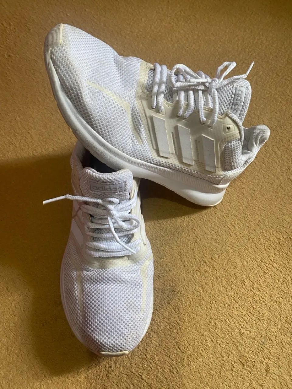 Tênis Adidas Branco e Bege - 38 - Foto 2