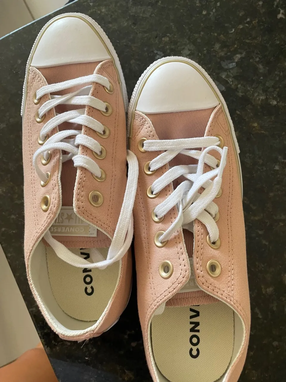 Tênis feminino Chuck Taylor lona bege | Converse All Star
