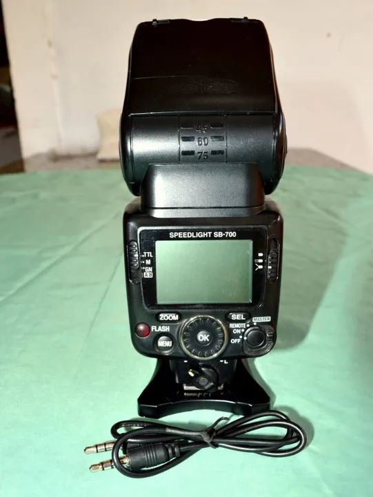 Flash Nikon SB700, Noviss Completo na caixa c/ 3 lens color originais sem uso. - Foto 4