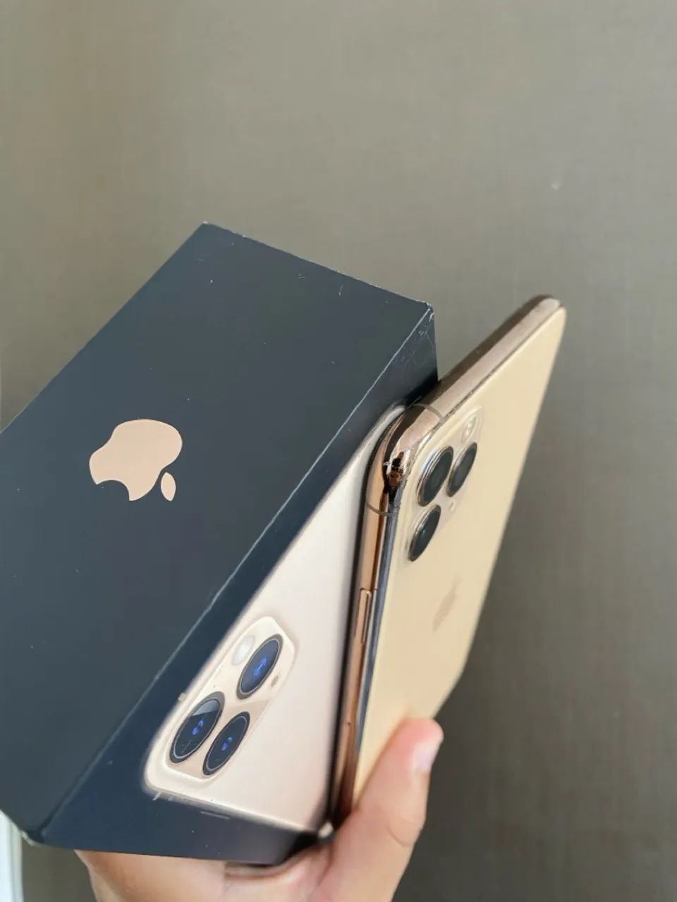 iPhone 11 Pro Max 64gb - Gold - Foto 2